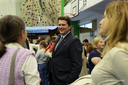 Ko v naši dolini zadiši  (25)